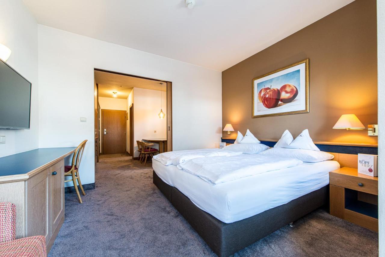 Alphotel Stocker Alpine Wellnesshotel Campo Tures Esterno foto