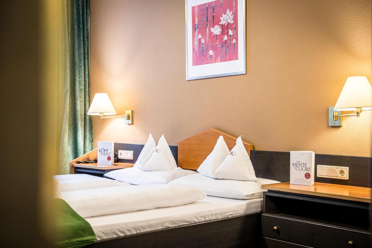 Alphotel Stocker Alpine Wellnesshotel Campo Tures Esterno foto
