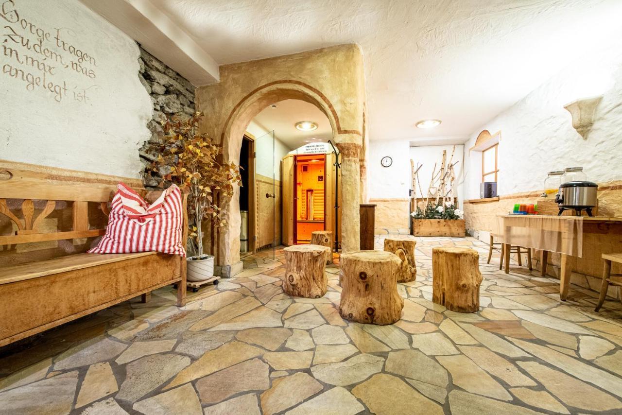 Alphotel Stocker Alpine Wellnesshotel Campo Tures Esterno foto