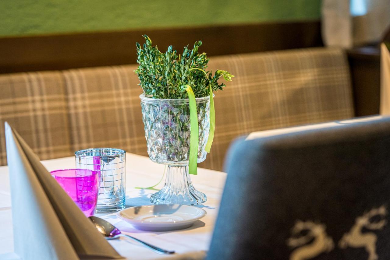Alphotel Stocker Alpine Wellnesshotel Campo Tures Esterno foto