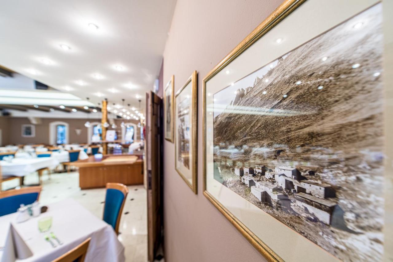 Alphotel Stocker Alpine Wellnesshotel Campo Tures Esterno foto