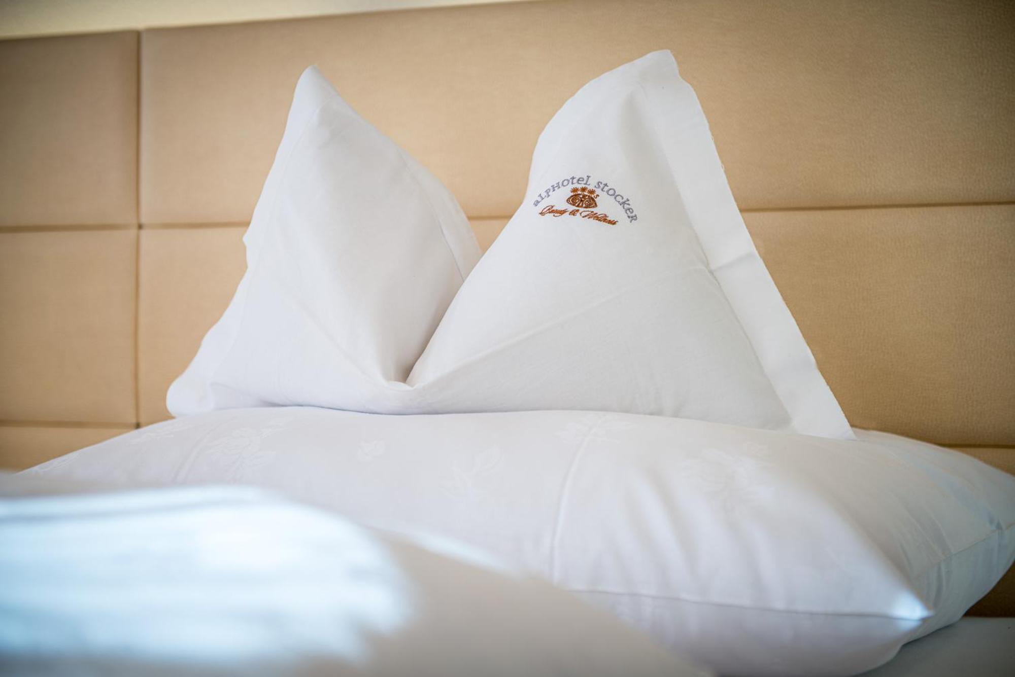 Alphotel Stocker Alpine Wellnesshotel Campo Tures Esterno foto